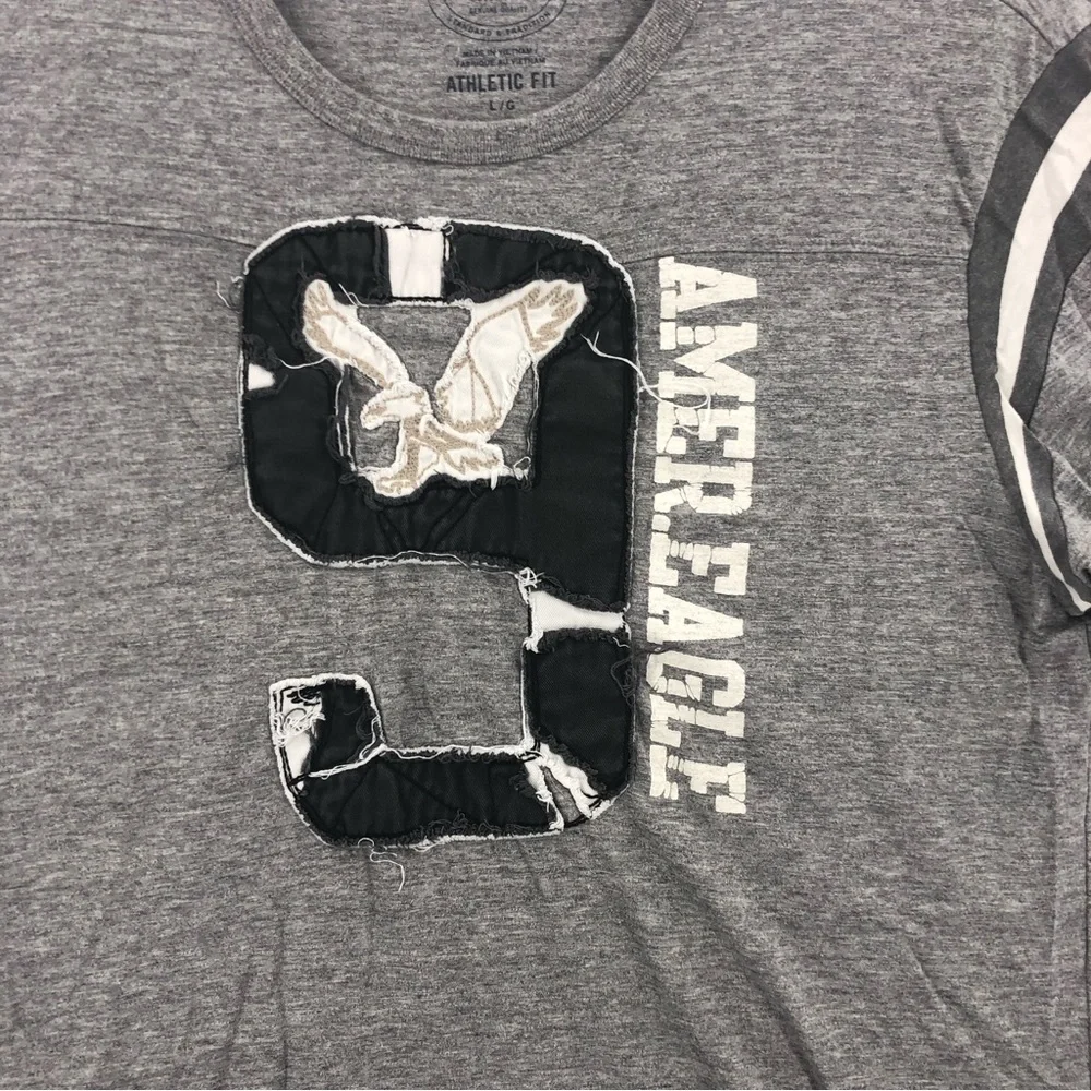 American Eagle Outfitters Tshirt Mens Large Athletic Fit Logo Spellout Eagle